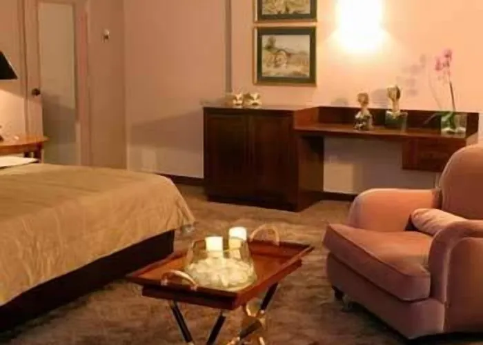 ホテル Antonios 4*